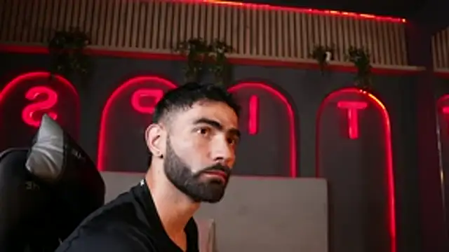 Austin bolt online show from 10-31-25, 03:40