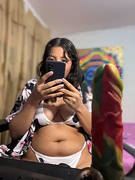 Snapshot of Carlacutte chatting on 03-20-26, 11:42 Carlacutte online show from 03-20-26, 11:42