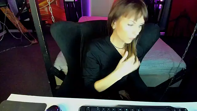 Elizabe th online show from 02-01-25, 09:19