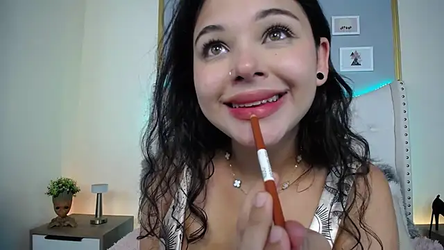 Snapshot of dante_ferraraa chatting on 03-12-26, 10:27 dante ferraraa online show from 03-12-26, 10:27