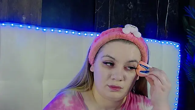 MelanieBrownn online show from 04-14-26, 04:40