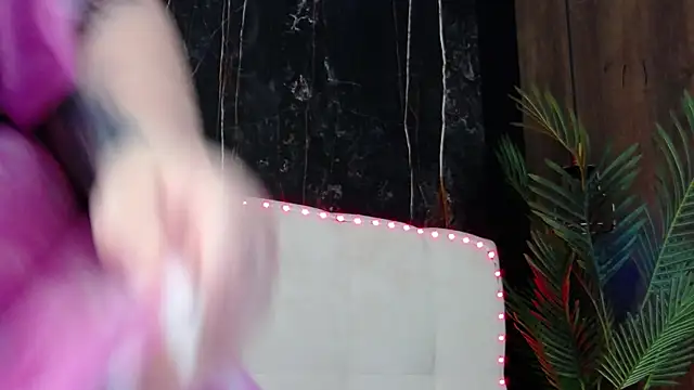 MelanieBrownn online show from 04-29-26, 04:16