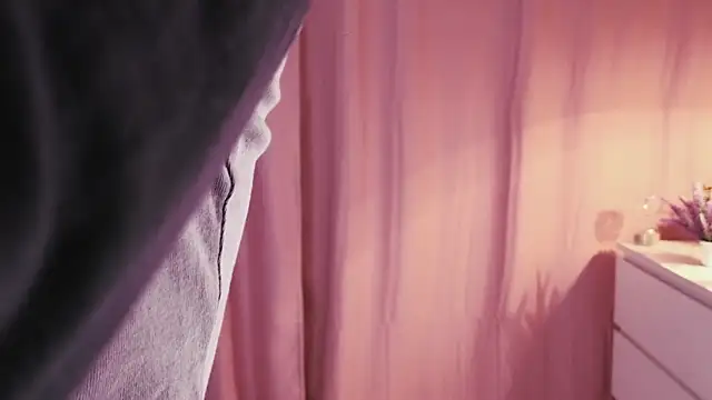 KimWilli online show from 03-18-25, 10:15