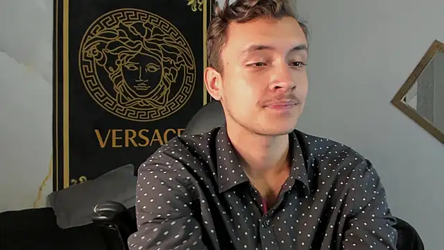 Snapshot of Desmon_Clark chatting on 01-07-25, 10:52 Desmon Clark online show from 01-07-25, 10:52