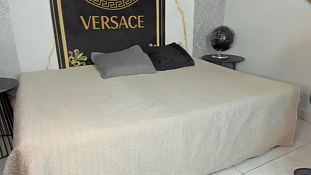 Snapshot of Desmon_Clark chatting on 01-13-25, 07:54 Desmon Clark online show from 01-13-25, 07:54