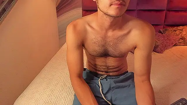 Snapshot of Desmon_Clark chatting on 02-04-25, 10:00 Desmon Clark online show from 02-04-25, 10:00