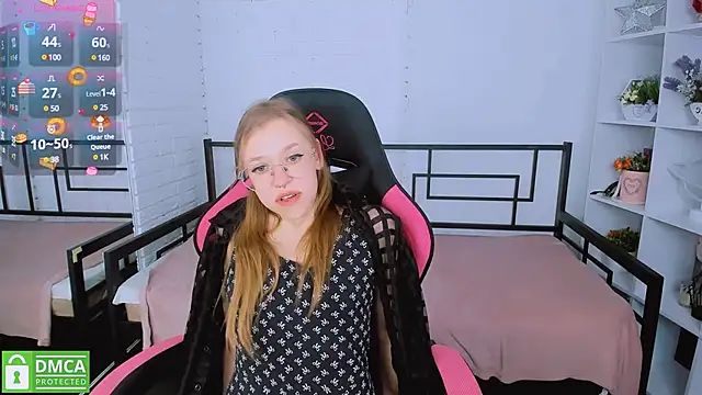 LayriantaVee online show from 03-11-25, 10:18