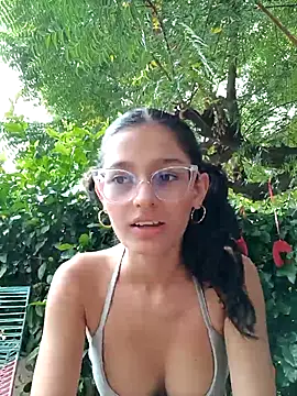 Snapshot of Ary-18 chatting on 03-08-25, 02:08 Ary-18 online show from 03-08-25, 02:08