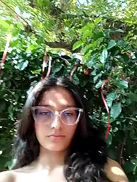 Snapshot of Ary-18 chatting on 03-10-25, 02:05 Ary-18 online show from 03-10-25, 02:05