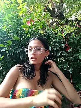 Snapshot of Ary-18 chatting on 03-18-25, 07:42 Ary-18 online show from 03-18-25, 07:42