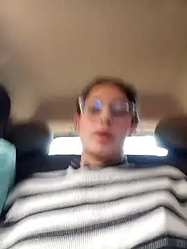 Snapshot of Ary-18 chatting on 11-26-25, 01:56 Ary-18 online show from 11-26-25, 01:56