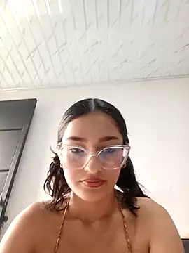 Snapshot of Ary-18 chatting on 12-02-25, 02:01 Ary-18 online show from 12-02-25, 02:01