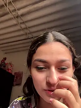 Snapshot of Ary-18 chatting on 01-11-26, 02:11 Ary-18 online show from 01-11-26, 02:11