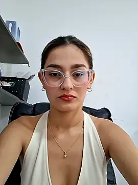 Snapshot of Ary-18 chatting on 01-17-26, 01:49 Ary-18 online show from 01-17-26, 01:49