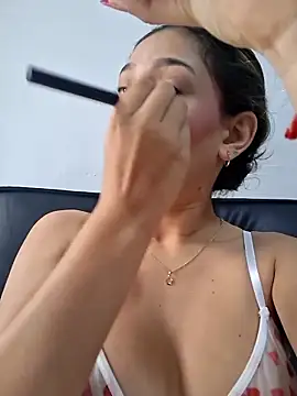 Snapshot of Ary-18 chatting on 03-13-26, 01:51 Ary-18 online show from 03-13-26, 01:51