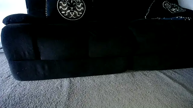 Snapshot of Niquitasparkles chatting on 11-30-25, 03:54 Niquitasparkles online show from 11-30-25, 03:54