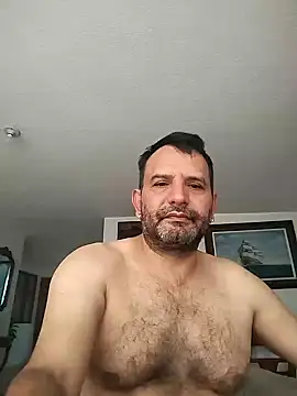 Snapshot of RogueTraveler chatting on 02-08-25, 02:27 RogueTraveler online show from 02-08-25, 02:27