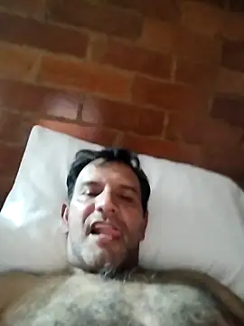 Snapshot of RogueTraveler chatting on 03-03-26, 04:18 RogueTraveler online show from 03-03-26, 04:18