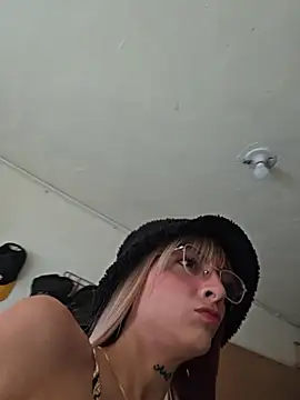 Dani pegin online show from 07-07-26, 01:04