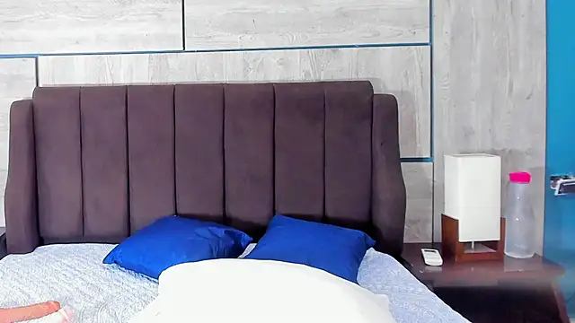 ZaritaLenon online show from 11-19-25, 08:53