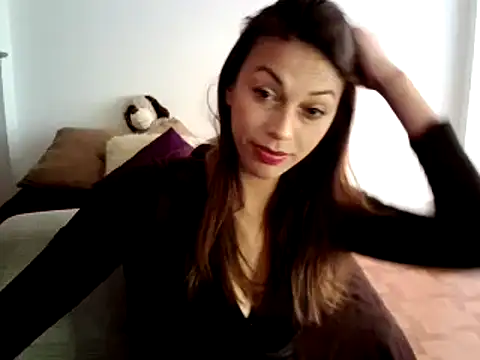 Hanna Charming online show from 12-18-24, 02:38