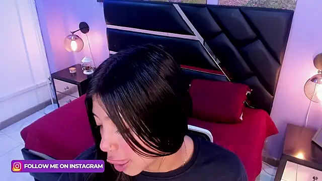 Snapshot of KimberlyVillaLobos chatting on 03-01-25, 02:44 KimberlyVillaLobos online show from 03-01-25, 02:44