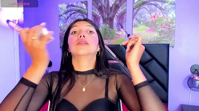 Snapshot of KimberlyVillaLobos chatting on 09-11-25, 11:32 KimberlyVillaLobos online show from 09-11-25, 11:32