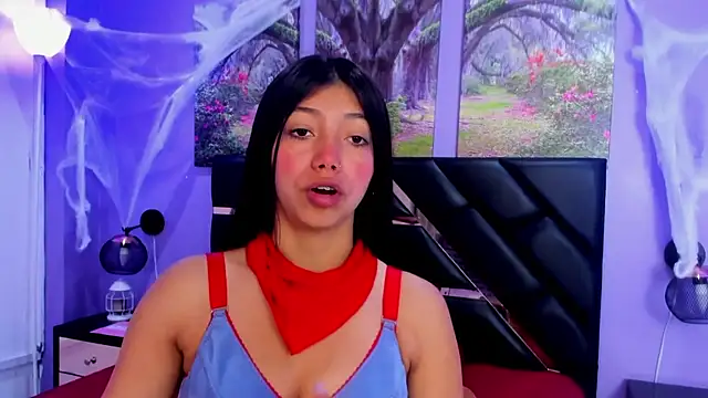 Snapshot of KimberlyVillaLobos chatting on 10-11-25, 11:42 KimberlyVillaLobos online show from 10-11-25, 11:42