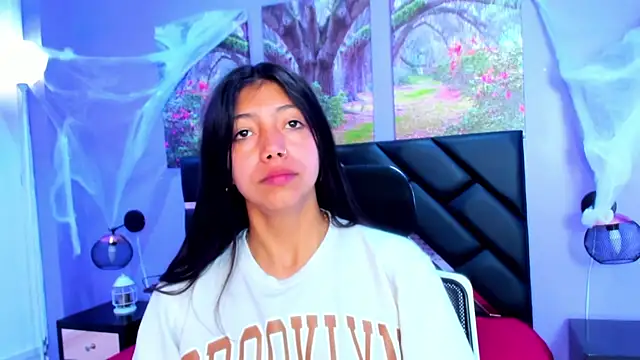 Snapshot of KimberlyVillaLobos chatting on 10-27-25, 11:36 KimberlyVillaLobos online show from 10-27-25, 11:36