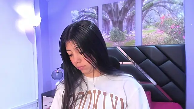 Snapshot of KimberlyVillaLobos chatting on 11-24-25, 11:32 KimberlyVillaLobos online show from 11-24-25, 11:32