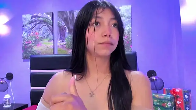 Snapshot of KimberlyVillaLobos chatting on 12-20-25, 11:39 KimberlyVillaLobos online show from 12-20-25, 11:39