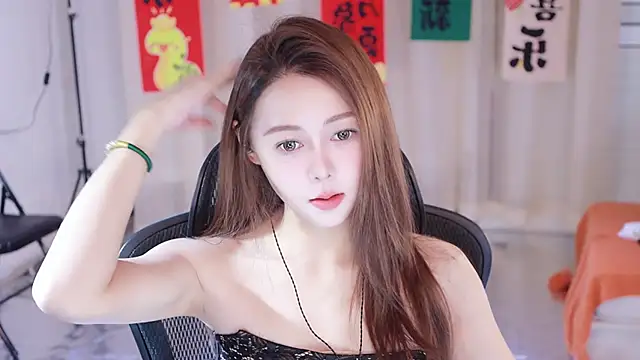 Roseonly  online show from 03-08-25, 03:28