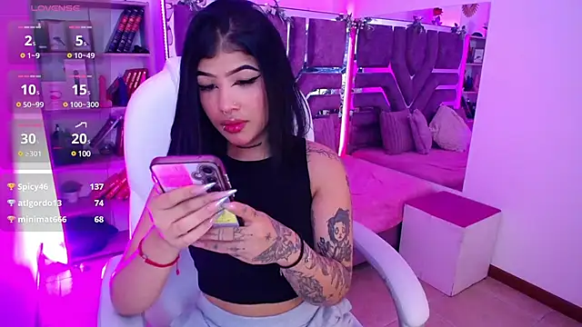 AliceWalker 11 online show from 02-06-25, 08:02