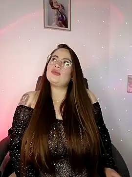 Snapshot of soofy__ chatting on 10-10-25, 02:43 soofy online show from 10-10-25, 02:43