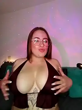 Snapshot of soofy__ chatting on 03-07-26, 03:03 soofy online show from 03-07-26, 03:03