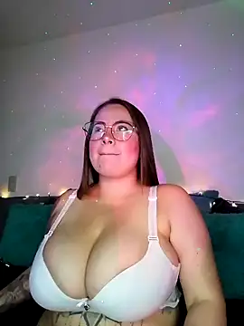 Snapshot of soofy__ chatting on 06-01-26, 04:25 soofy online show from 06-01-26, 04:25