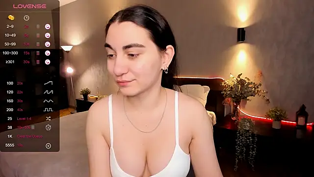 hannacheekss  online show from 12-06-24, 02:02