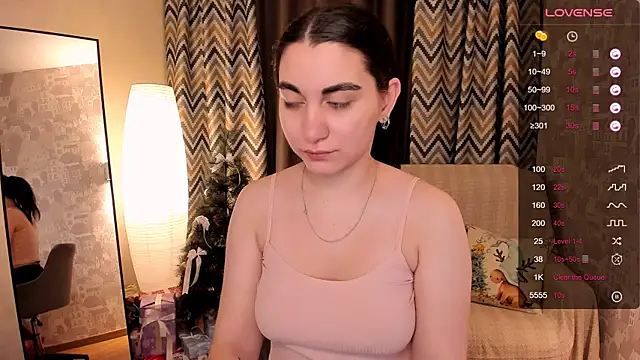 hannacheekss  online show from 12-21-24, 01:58