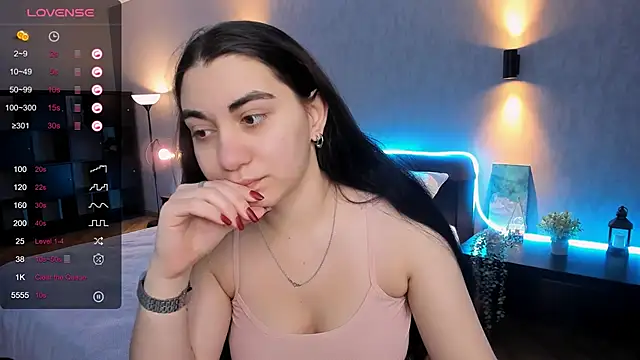 hannacheekss  online show from 01-10-25, 01:53