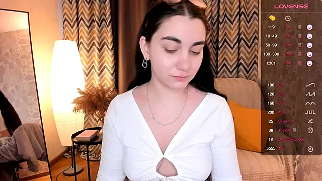 hannacheekss  online show from 02-11-25, 07:44