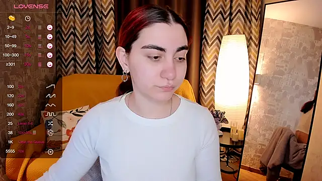 Snapshot of hannacheekss_ chatting on 02-20-26, 06:26 hannacheekss online show from 02-20-26, 06:26