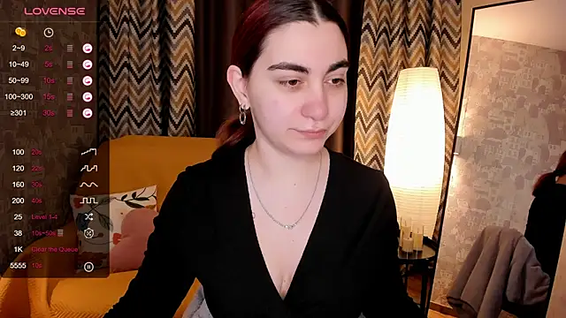 Snapshot of hannacheekss_ chatting on 03-03-26, 02:07 hannacheekss online show from 03-03-26, 02:07