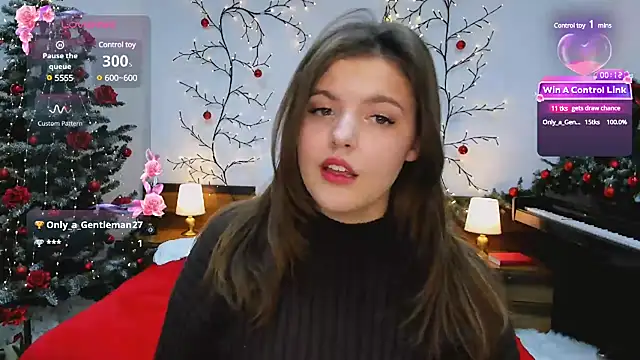 Snapshot of showmeparadise chatting on 12-14-24, 06:20 showmeparadise online show from 12-14-24, 06:20