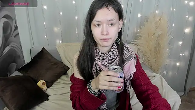 Snapshot of Emily_Strikeee chatting on 01-19-25, 09:44 Emily Strikeee online show from 01-19-25, 09:44