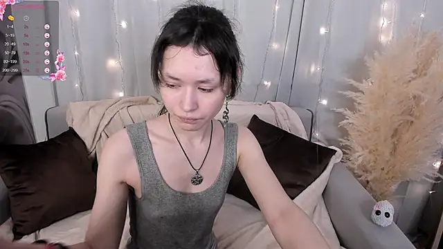 Snapshot of Emily_Strikeee chatting on 01-21-25, 09:57 Emily Strikeee online show from 01-21-25, 09:57