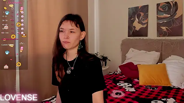 Snapshot of Emily_Strikeee chatting on 02-24-26, 03:48 Emily Strikeee online show from 02-24-26, 03:48