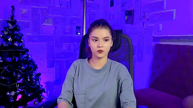 EvaThopson online show from 12-09-24, 12:08