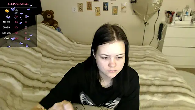 Snapshot of BettyandRich_ chatting on 11-29-25, 09:01 BettyandRich online show from 11-29-25, 09:01