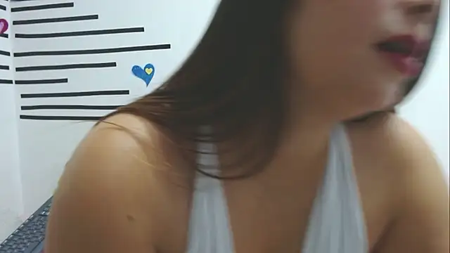 Snapshot of Emawalker_ chatting on 09-29-25, 08:24 Emawalker online show from 09-29-25, 08:24