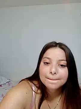 Snapshot of Emawalker_ chatting on 01-13-26, 08:25 Emawalker online show from 01-13-26, 08:25